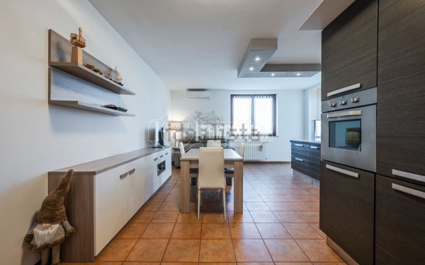 appartamento in vendita a Fontanellato in zona Parola