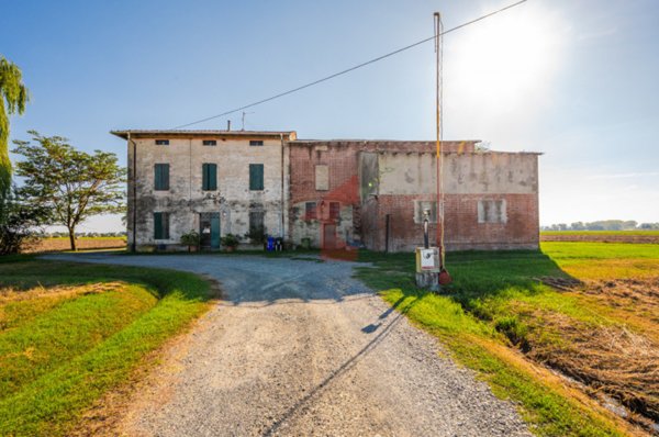 casa indipendente in vendita a Fontanellato in zona Paroletta
