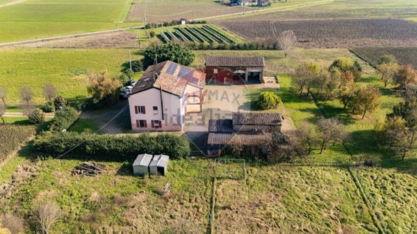 casale in vendita a Fontanellato