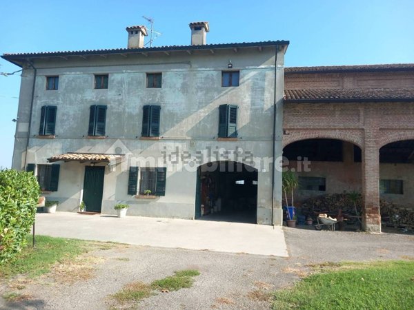 appartamento in vendita a Fontanellato in zona Toccalmatto