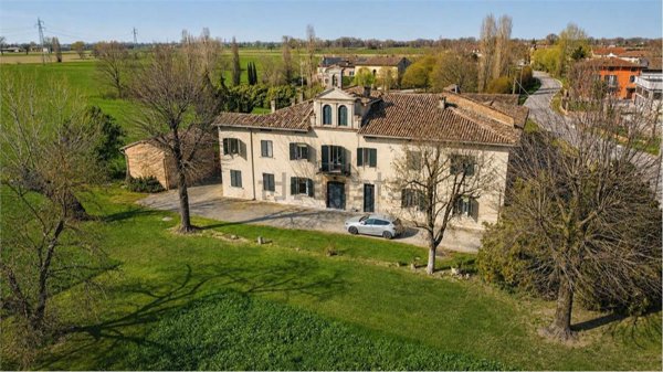 casa indipendente in vendita a Fontanellato in zona Albareto