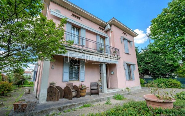 casa indipendente in vendita a Fontanellato in zona Parola