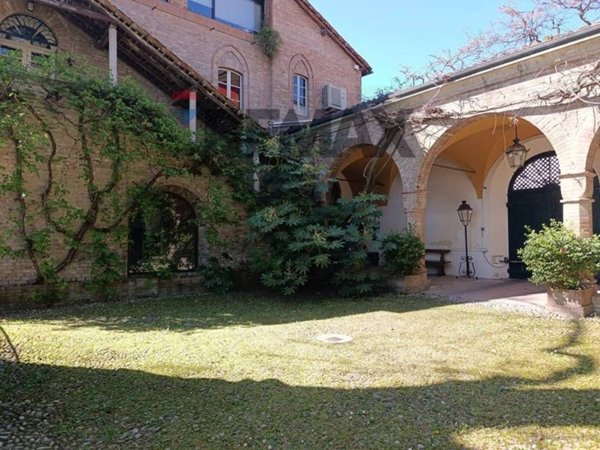 appartamento in vendita a Fontanellato in zona Rosso