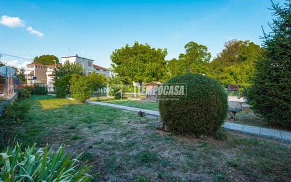 casa indipendente in vendita a Fontanellato in zona Priorato