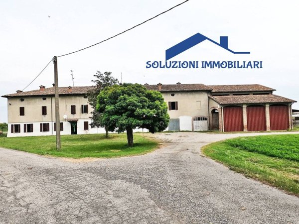 casa indipendente in vendita a Fontanellato in zona Toccalmatto
