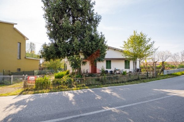 casa indipendente in vendita a Fontanellato in zona Priorato
