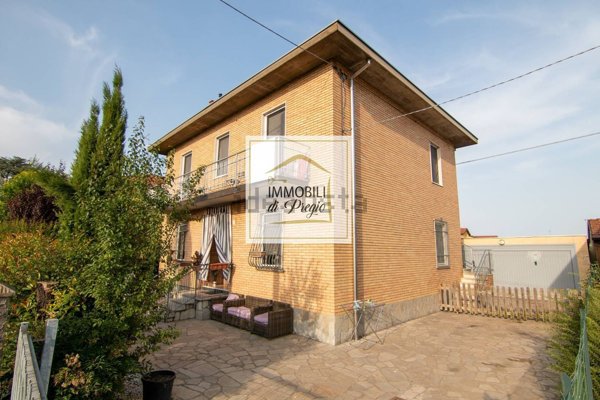 appartamento in vendita a Fontevivo in zona Ponte Taro