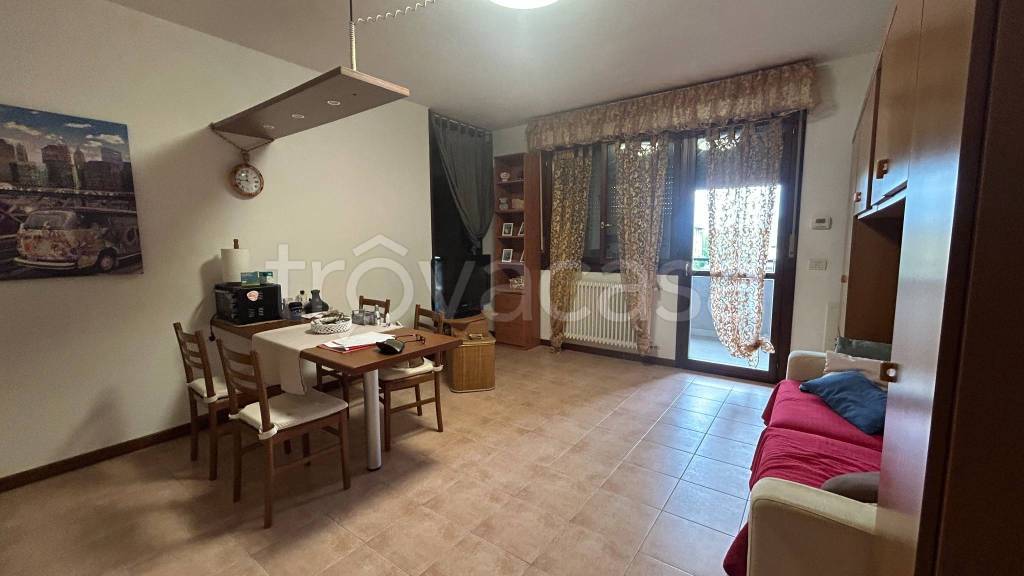 appartamento in vendita a Fontevivo in zona Ponte Taro