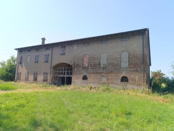 casa indipendente in vendita a Fontevivo in zona Bianconese