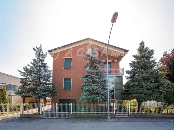 appartamento in vendita a Fontevivo in zona Ponte Taro