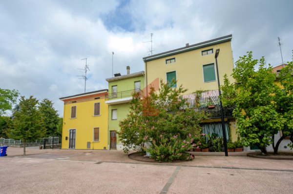 casa semindipendente in vendita a Fontevivo