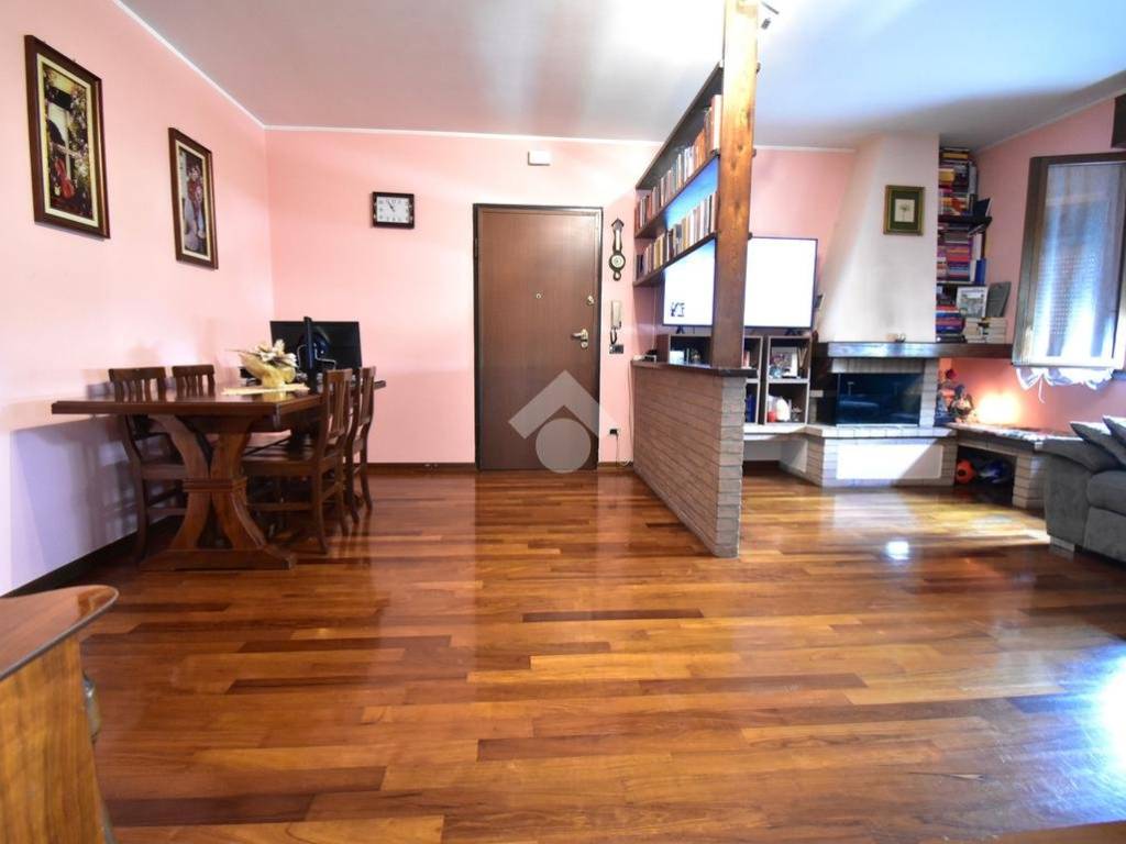 appartamento in vendita a Fontevivo in zona Ponte Taro