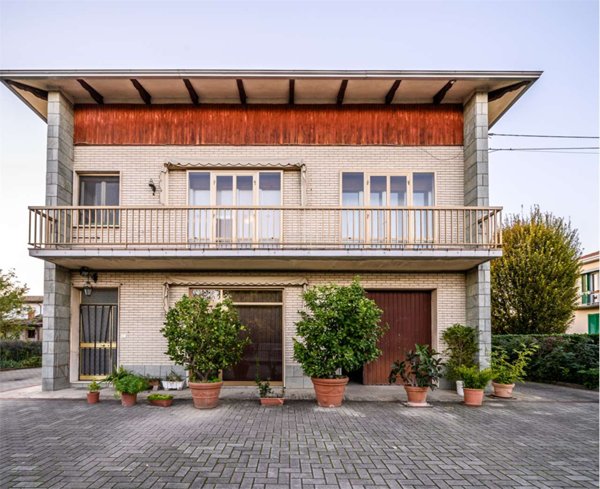 casa indipendente in vendita a Fontevivo in zona Ponte Taro