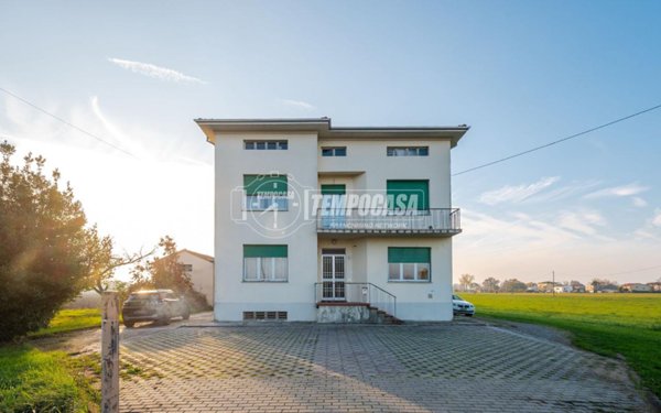 casa indipendente in vendita a Fontevivo