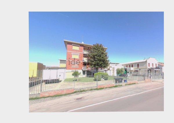 locale commerciale in vendita a Fontevivo