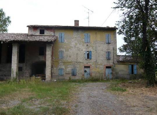 intera palazzina in vendita a Fontevivo