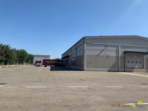 terreno edificabile in vendita a Fontevivo