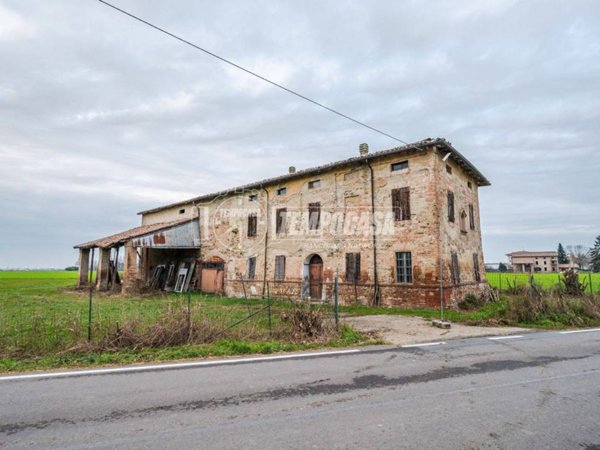 casa indipendente in vendita a Fontevivo