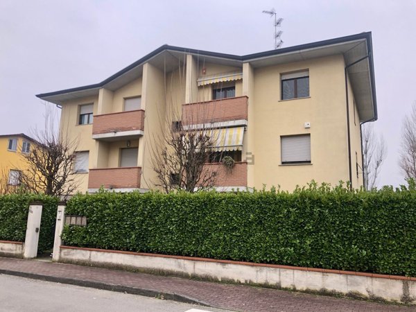 appartamento in vendita a Fontevivo in zona Ponte Taro