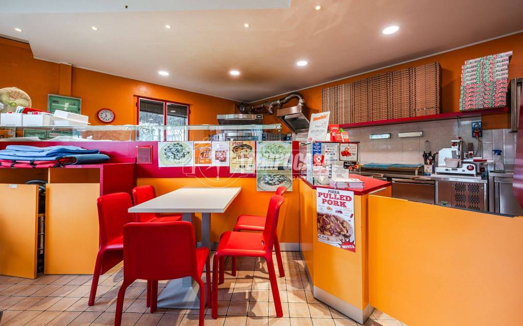 negozio in vendita a Fontevivo in zona Ponte Taro