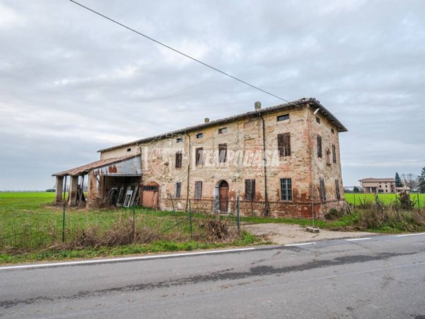 casa indipendente in vendita a Fontevivo