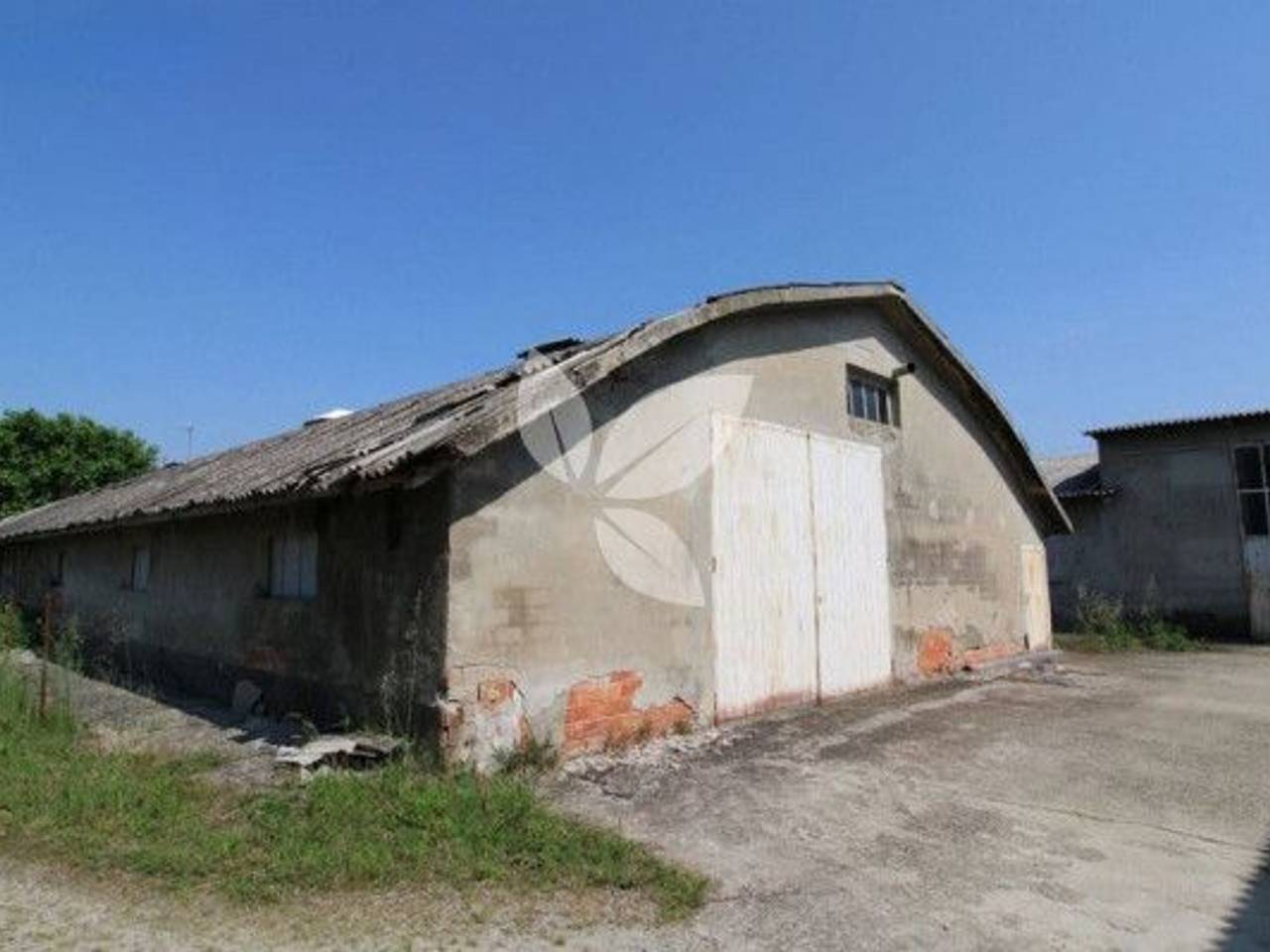 capannone in vendita a Fontevivo