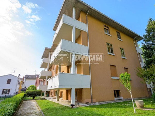 appartamento in vendita a Fontevivo in zona Ponte Taro