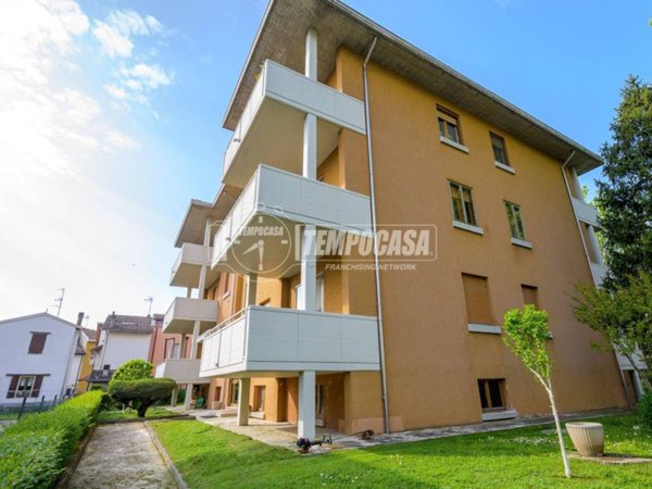 appartamento in vendita a Fontevivo in zona Ponte Taro