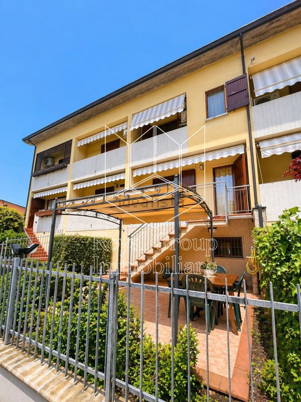 casa indipendente in vendita a Fontevivo in zona Case Gaiffa