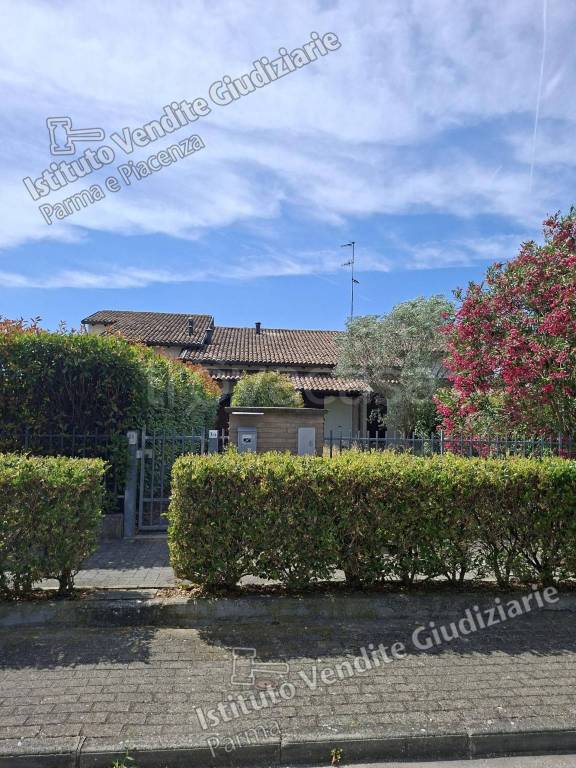 appartamento in vendita a Fontevivo in zona Bianconese