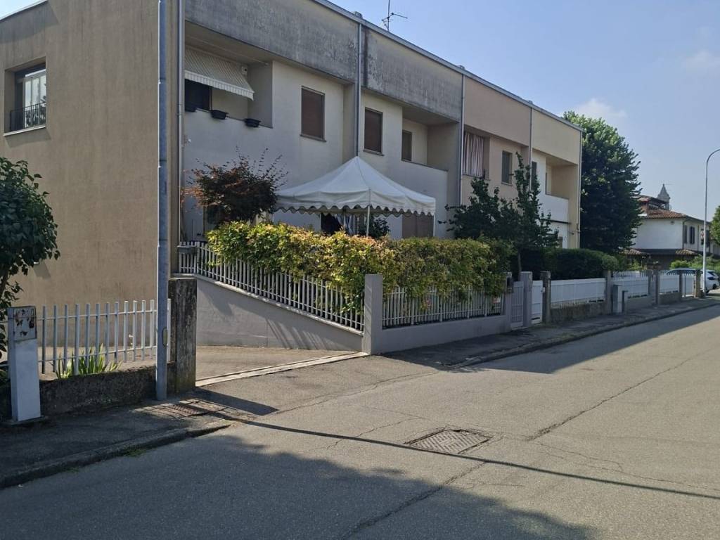 casa indipendente in vendita a Fontevivo in zona Bianconese