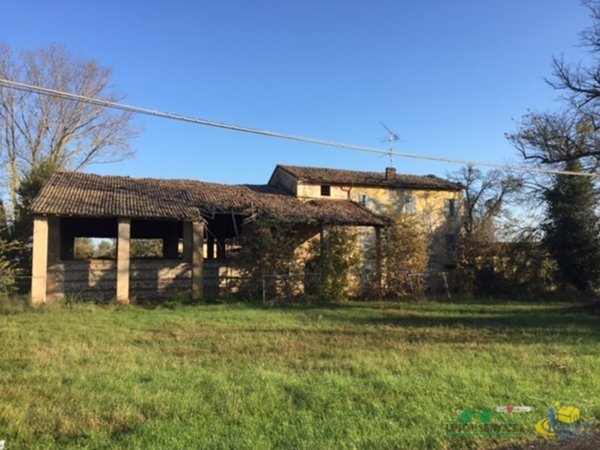 casa indipendente in vendita a Fontevivo in zona Torchio