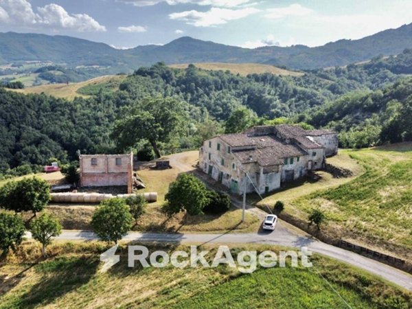 casa indipendente in vendita a Fornovo di Taro