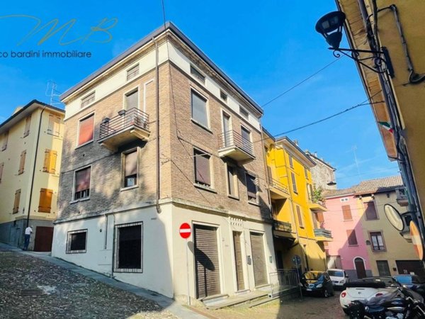 casa indipendente in vendita a Fornovo di Taro