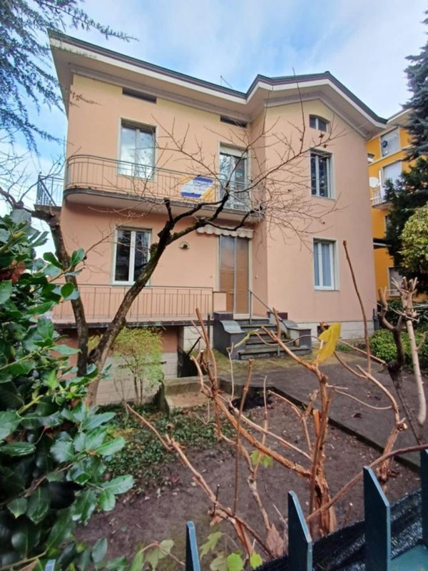 casa indipendente in vendita a Fornovo di Taro