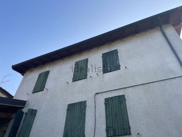 casa indipendente in vendita a Fornovo di Taro in zona Respiccio