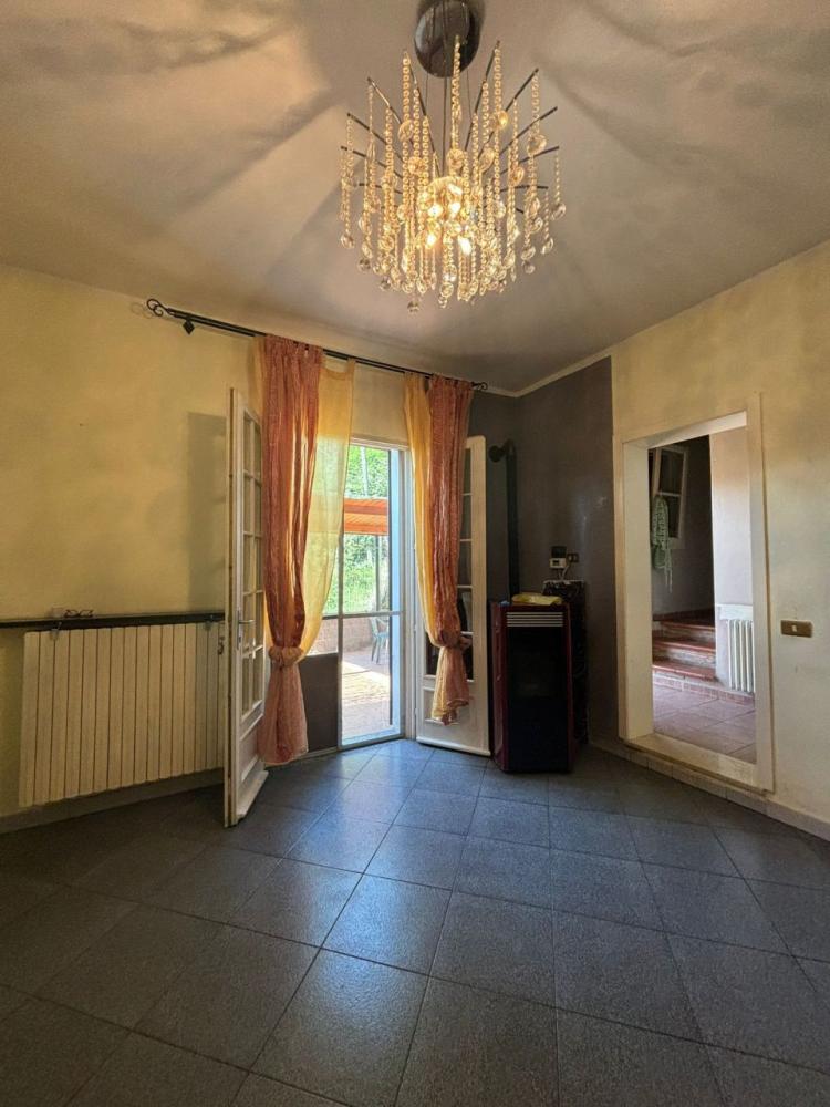 appartamento in vendita a Fornovo di Taro in zona Respiccio
