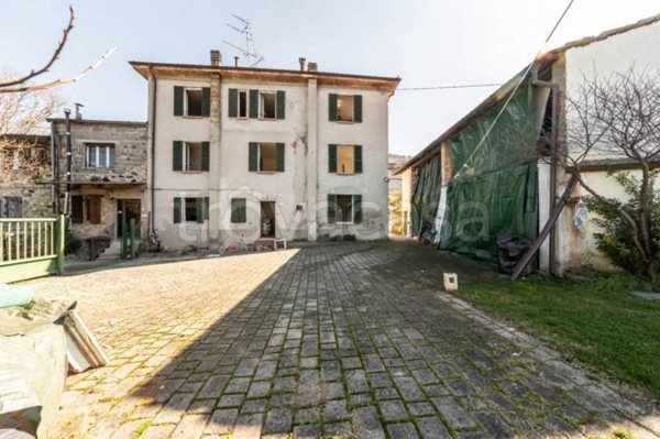appartamento in vendita a Fornovo di Taro in zona Citerna