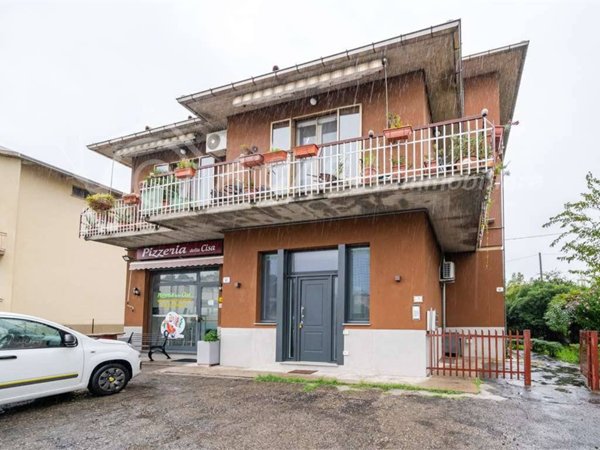 appartamento in vendita a Fornovo di Taro in zona Riccò