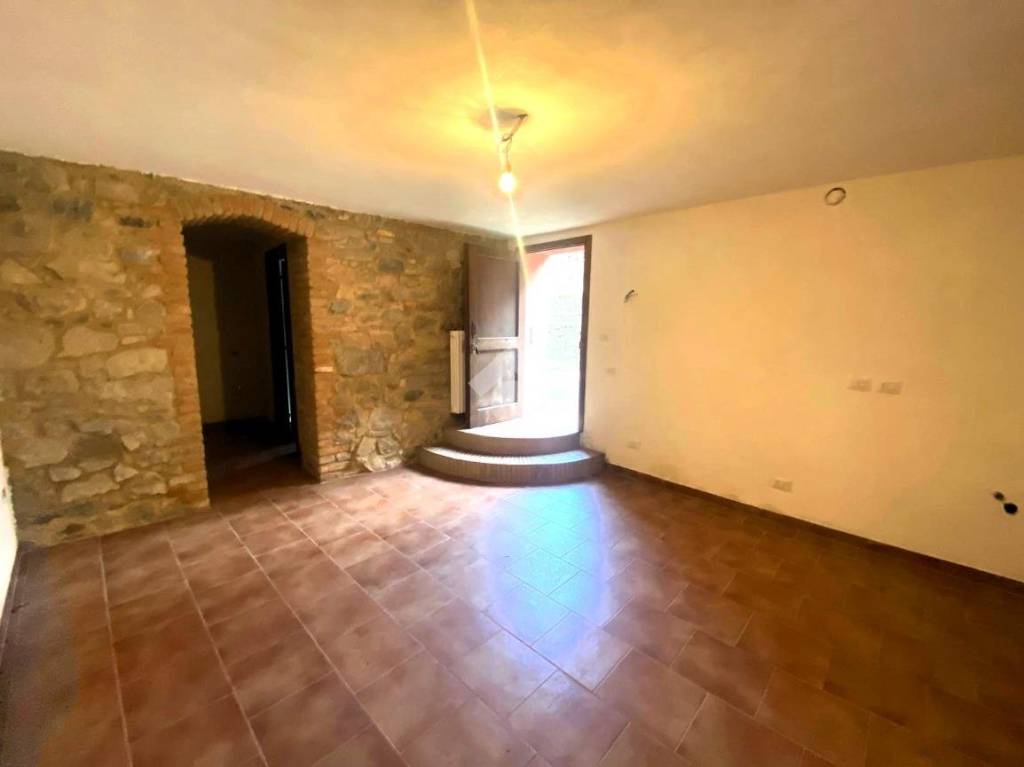casa indipendente in vendita a Fornovo di Taro
