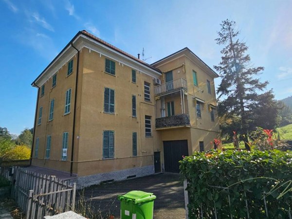 casa indipendente in vendita a Fornovo di Taro in zona Piazza