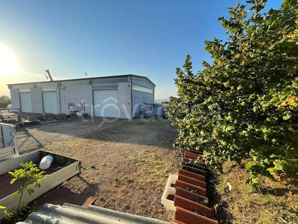 appartamento in vendita a Fornovo di Taro in zona Piazza