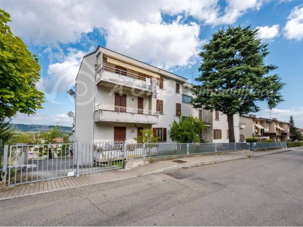 appartamento in vendita a Fornovo di Taro in zona Riccò