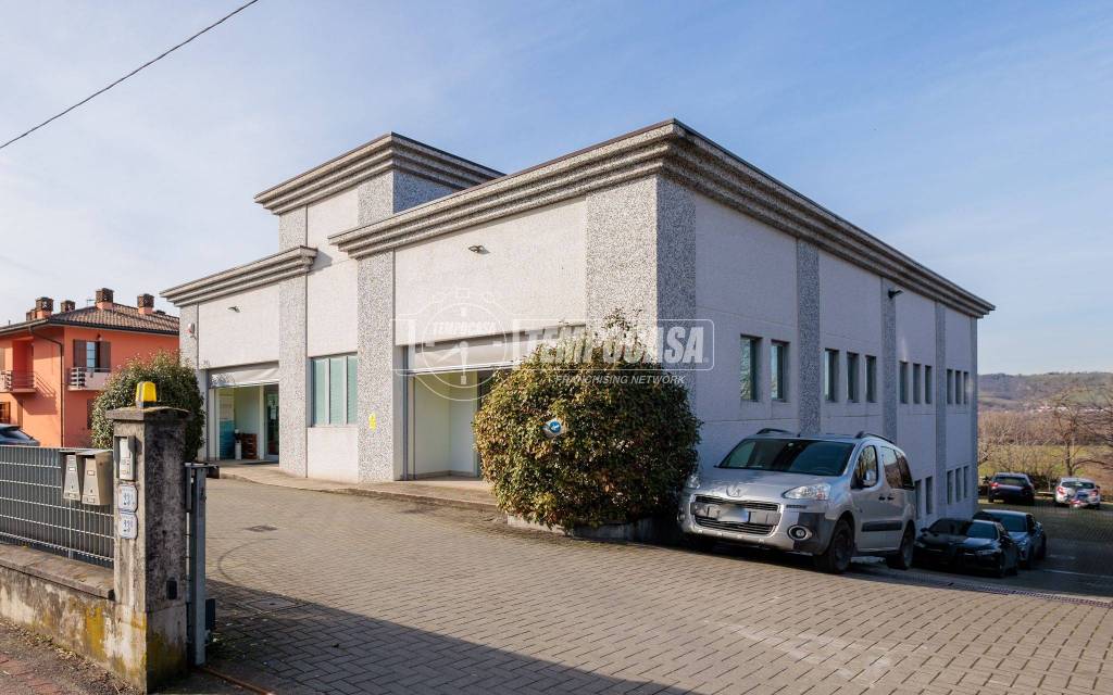 negozio in vendita a Fornovo di Taro