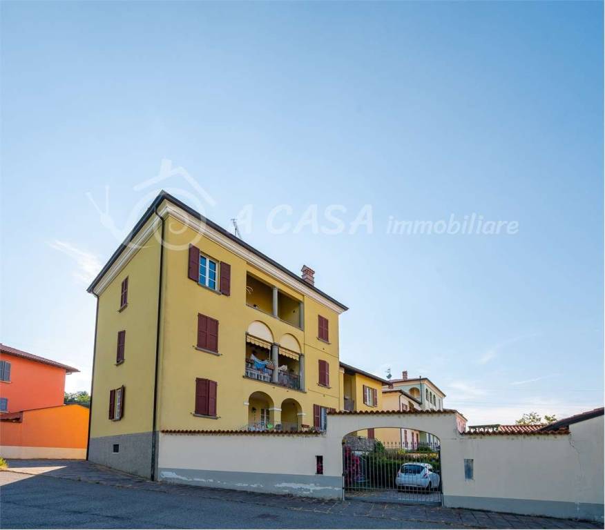 appartamento in vendita a Fornovo di Taro in zona Riccò