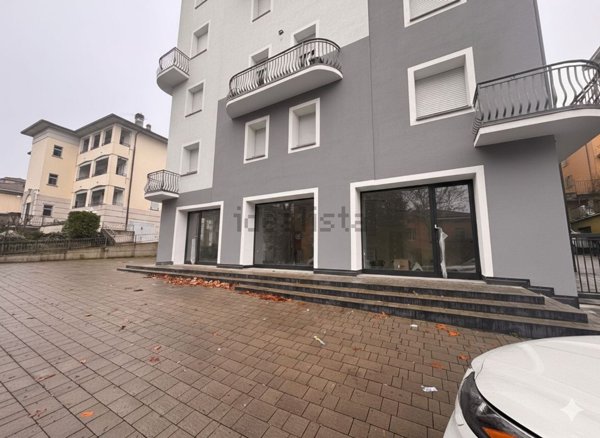 ufficio in vendita a Fornovo di Taro in zona Piazza