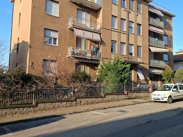intera palazzina in vendita a Fornovo di Taro in zona Piazza