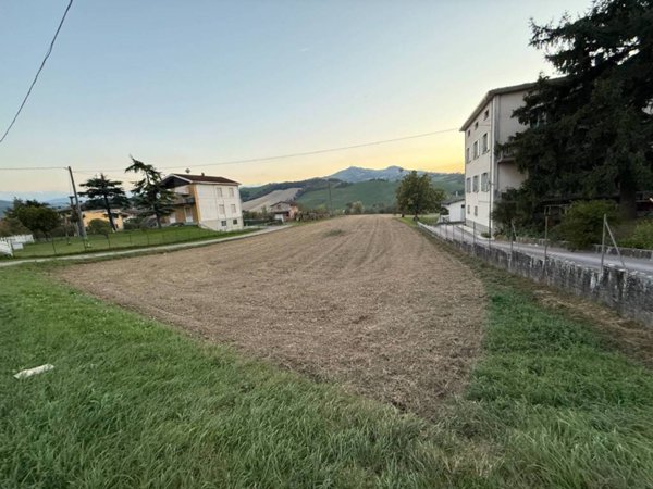 terreno edificabile in vendita a Fornovo di Taro in zona Respiccio