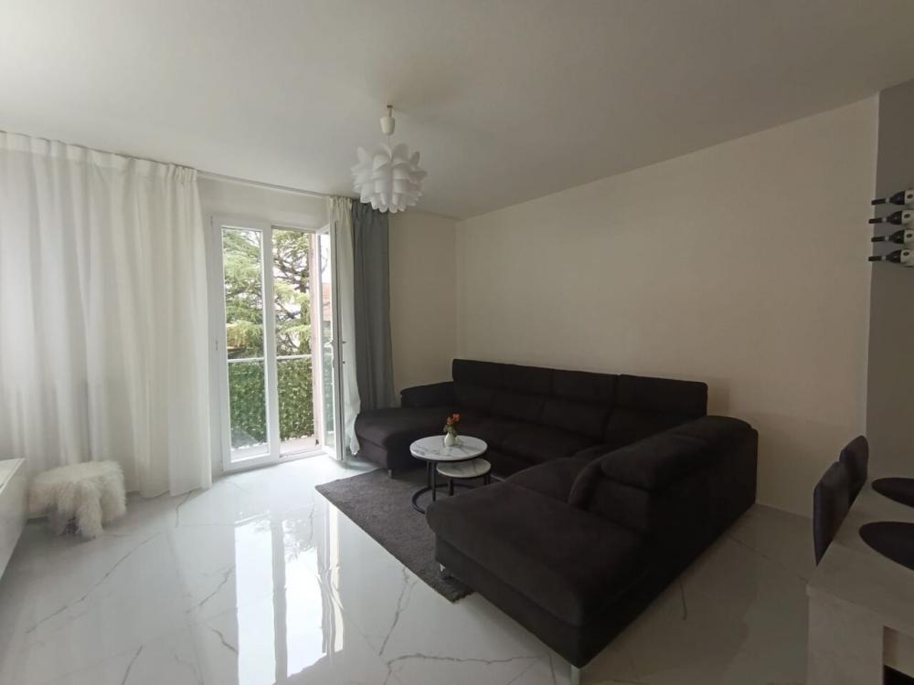 appartamento in vendita a Fornovo di Taro in zona Piazza