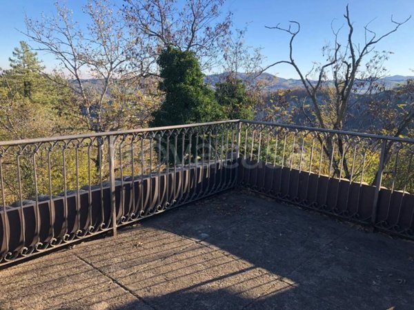 casa indipendente in vendita a Fornovo di Taro in zona Piantonia